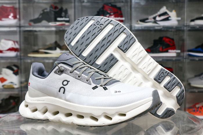 On Running Cloudtilt Rock Ivory