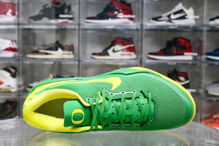 Nike Kobe 8  Oregon Ducks  PE (A1)