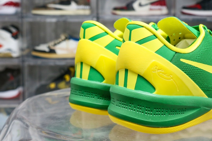 Nike Kobe 8  Oregon Ducks  PE (A1)