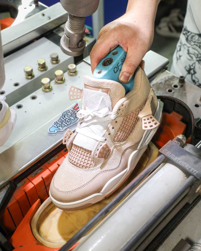 Air Jordan 4 WMN “Cozy Girl” 2025（ A1）