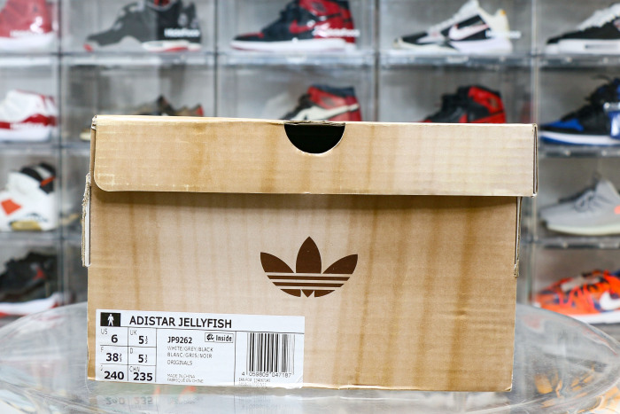 Pharrell x adidas Adistar Jellyfish Focus Grey