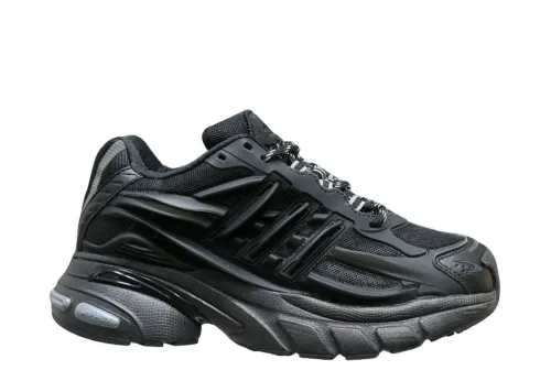 Pharrell x adidasAdistar Jellyfish “Triple Black”