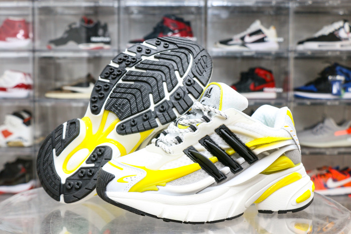 Pharrell x adidas Adistar Jellyfish Yellow