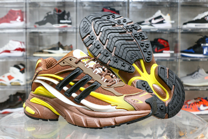 Pharrell x adidas Adistar Jellyfish Brownish-yellow