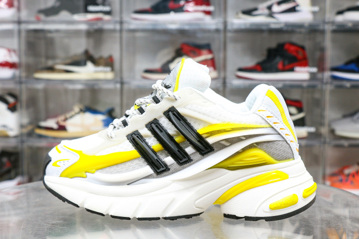 Pharrell x adidas Adistar Jellyfish Yellow
