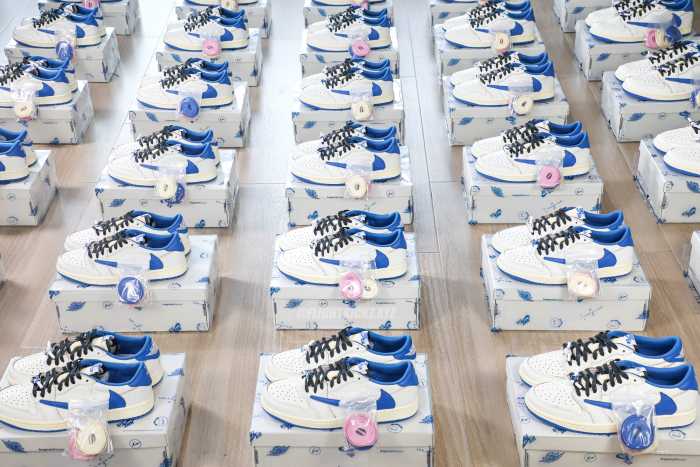 US Warehouse: Travis Scott x Fragment x Air Jordan 1 Low OG ( A1)