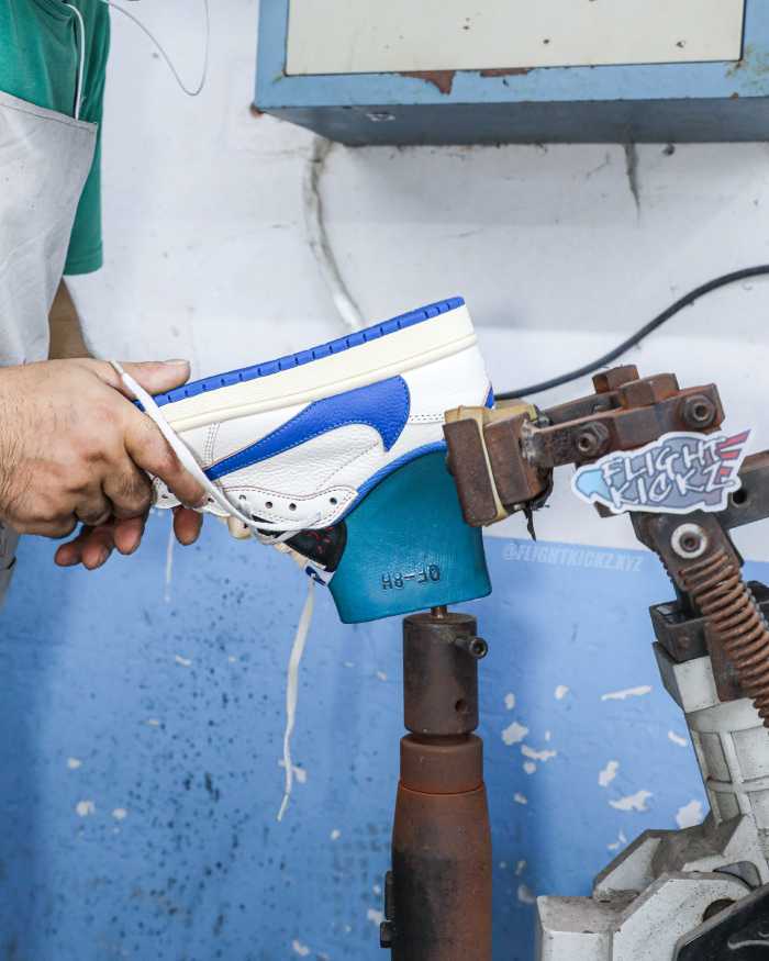 US Warehouse: Travis Scott x Fragment x Air Jordan 1 Low OG ( A1)