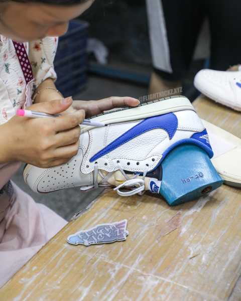 US Warehouse: Travis Scott x Fragment x Air Jordan 1 Low OG ( A1)
