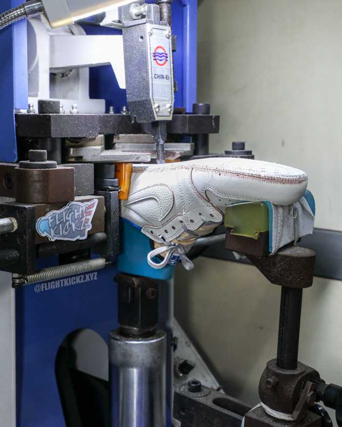 US Warehouse: Travis Scott x Fragment x Air Jordan 1 Low OG ( A1)