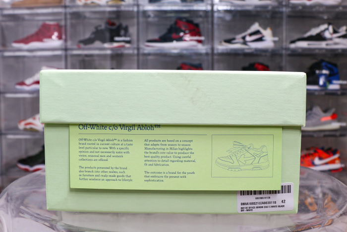 OFF-WHITE OOO Low Tops White Black SS21