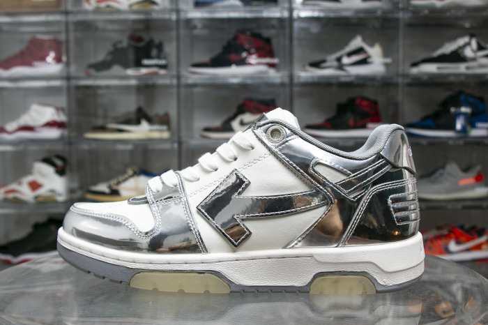 Off-White Out Of Office Low-Top Patent sneaker 'Silver White'