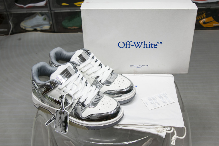 Off-White Out Of Office Low-Top Patent sneaker 'Silver White'