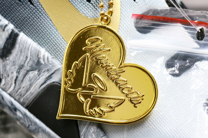 Nike Kobe 9 EM Low Protro “Mambacita”