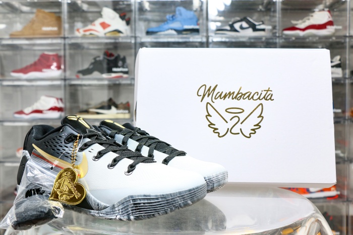 Nike Kobe 9 EM Low Protro “Mambacita”