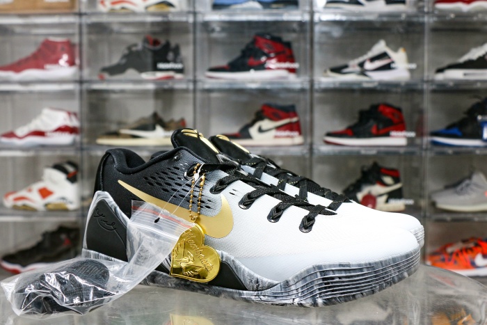 Nike Kobe 9 EM Low Protro “Mambacita”