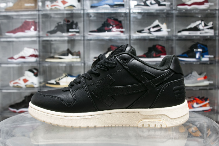 OFF-WHITE Out Of Office OOO Low Tops Black Gum