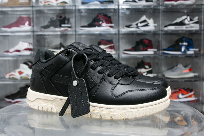 OFF-WHITE Out Of Office OOO Low Tops Black Gum