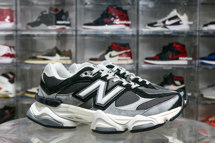 New Balance 9060 Black Grey 2025