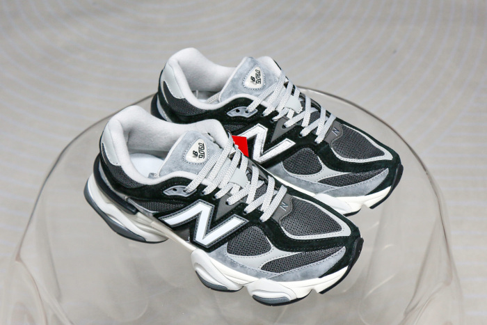 New Balance 9060 Black Grey 2025