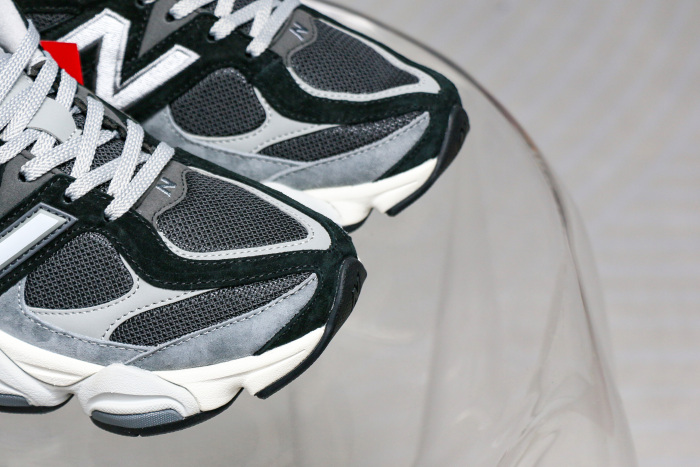 New Balance 9060 Black Grey 2025