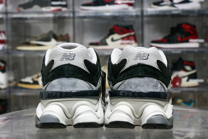 New Balance 9060 Black Grey 2025