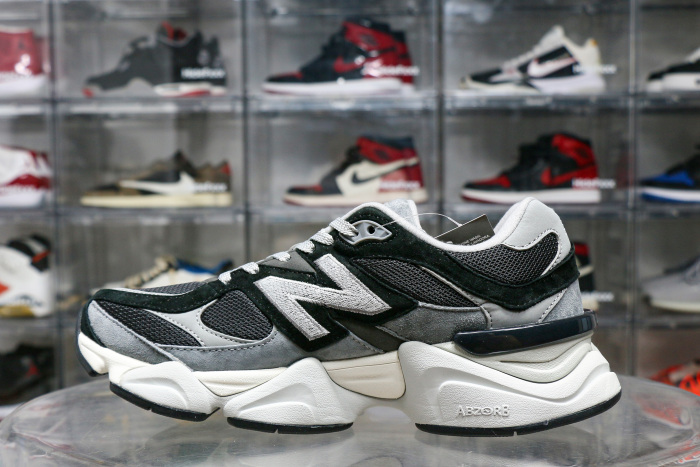 New Balance 9060 Black Grey 2025