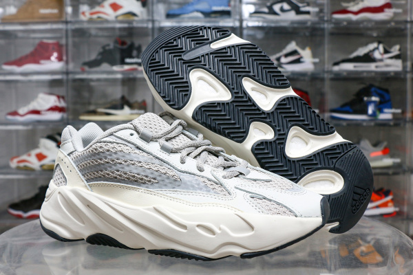 Adidas Yeezy 700 V2 'Static' 2018