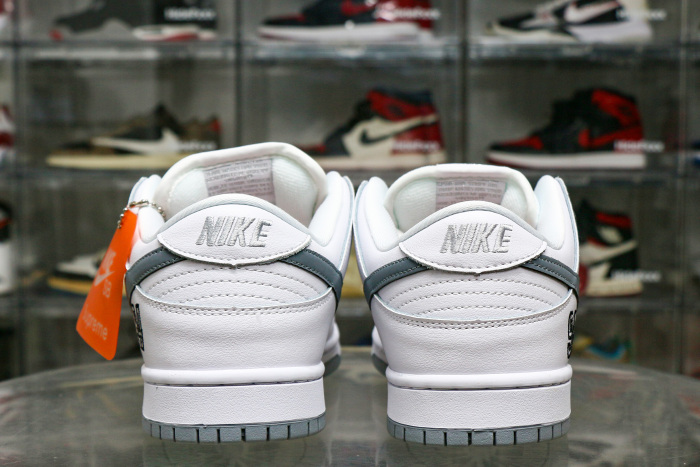 Nike SB Dunk Low Supreme 94 White Metallic Silver