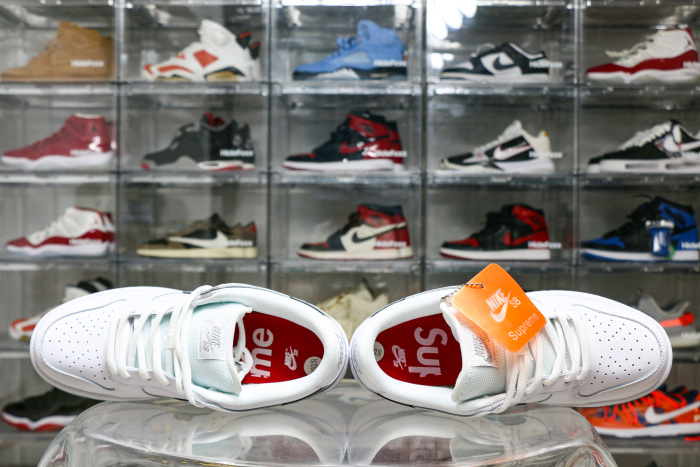 Nike SB Dunk Low Supreme 94 White Metallic Silver