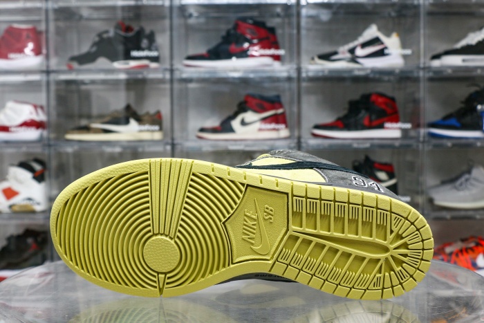 Nike SB Dunk Low Supreme 94 Hulk