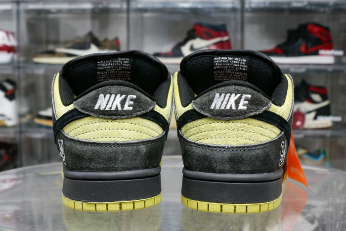 Nike SB Dunk Low Supreme 94 Hulk
