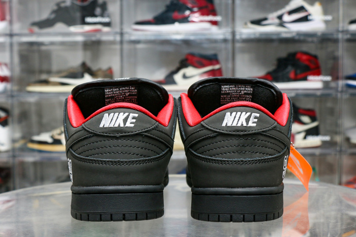 Nike SB Dunk Low Supreme 94 Black