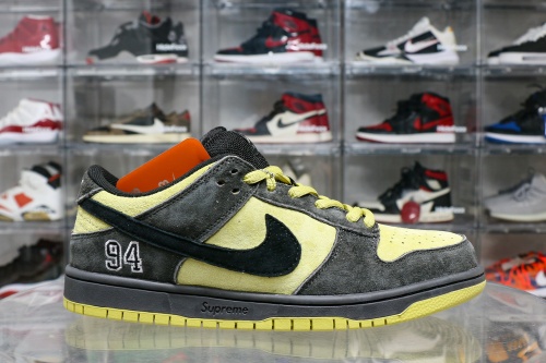 Nike SB Dunk Low Supreme 94 Hulk