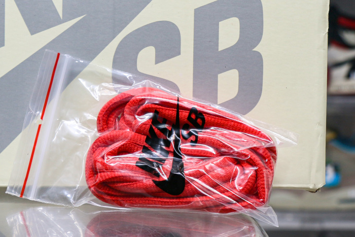 Nike SB Dunk Low Supreme 94 Black