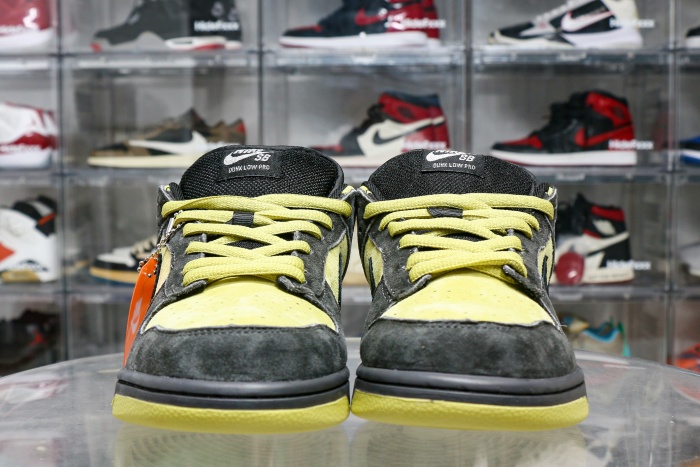 Nike SB Dunk Low Supreme 94 Hulk