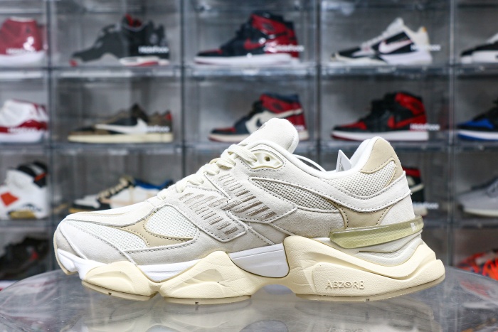 New Balance 9060 Sea Salt Brown 2024