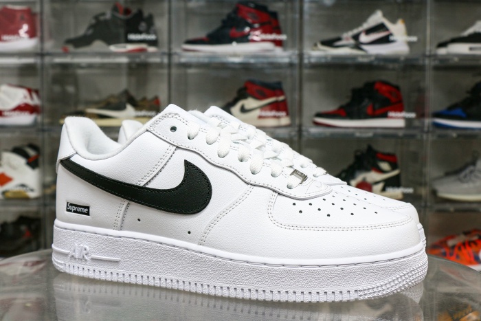 Nike Air Force 1 Low Supreme White Black（ A1）