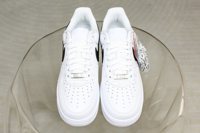 Nike Air Force 1 Low Supreme White Black（ A1）