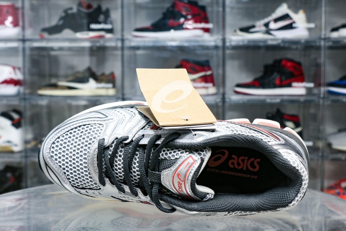 Gel-Kayano 14 Silver Papaya 2025