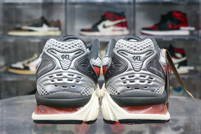 Gel-Kayano 14 Silver Papaya 2025