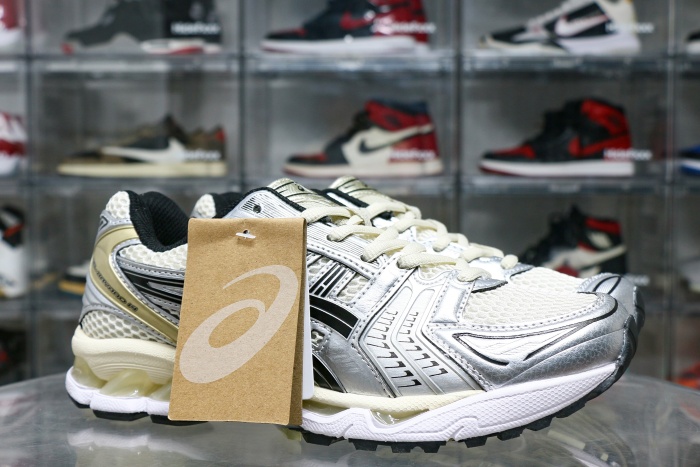 Gel-Kayano 14 Birch Pure Silver 2024