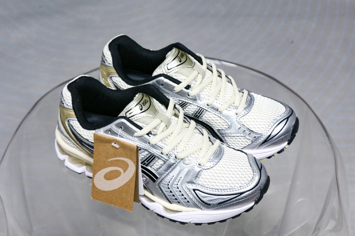 Gel-Kayano 14 Birch Pure Silver 2024