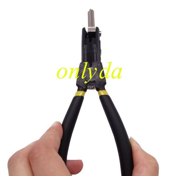 opening plier for car key fob