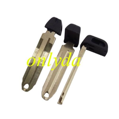 For  Toyota  key blade ，the blade is thin