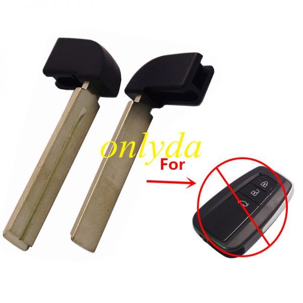 emmergency key blade outsise part with groove, inside part is flat