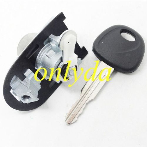 Kia sportage  left door lock