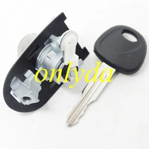 Kia sportage  left door lock