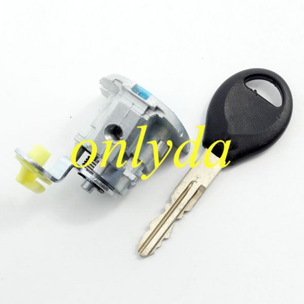New TIIDA left door lock