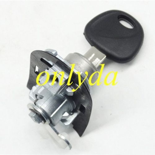 Kia sportage  left door lock
