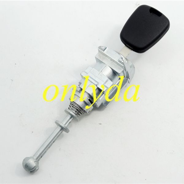 Citroen C-Quatre  left door look